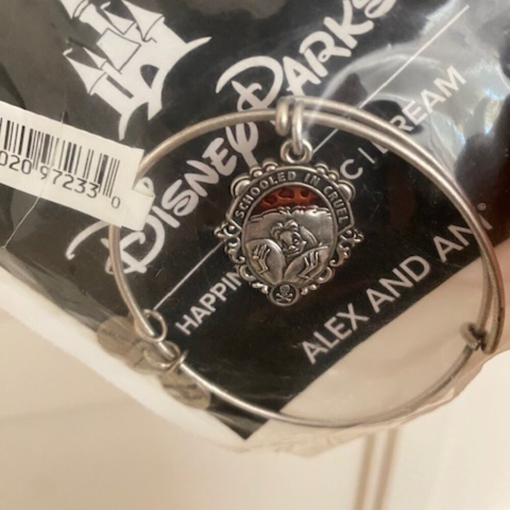 Cruella Bangle by Alex & Ani